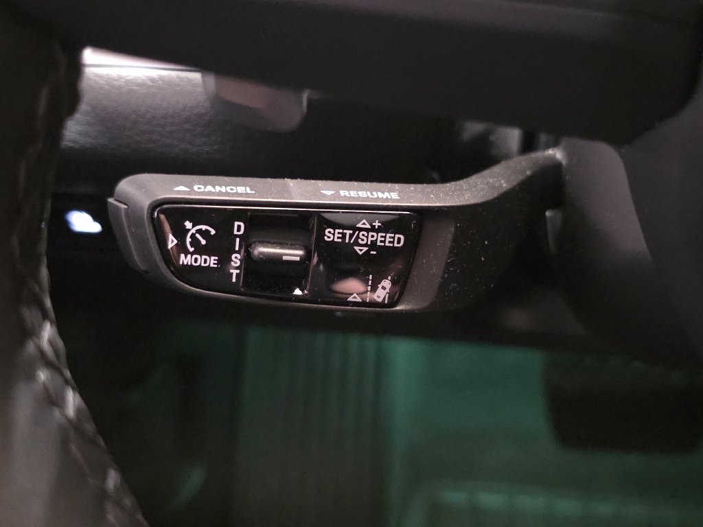 Certified 2026 Porsche Cayenne AWD/4WD image 25