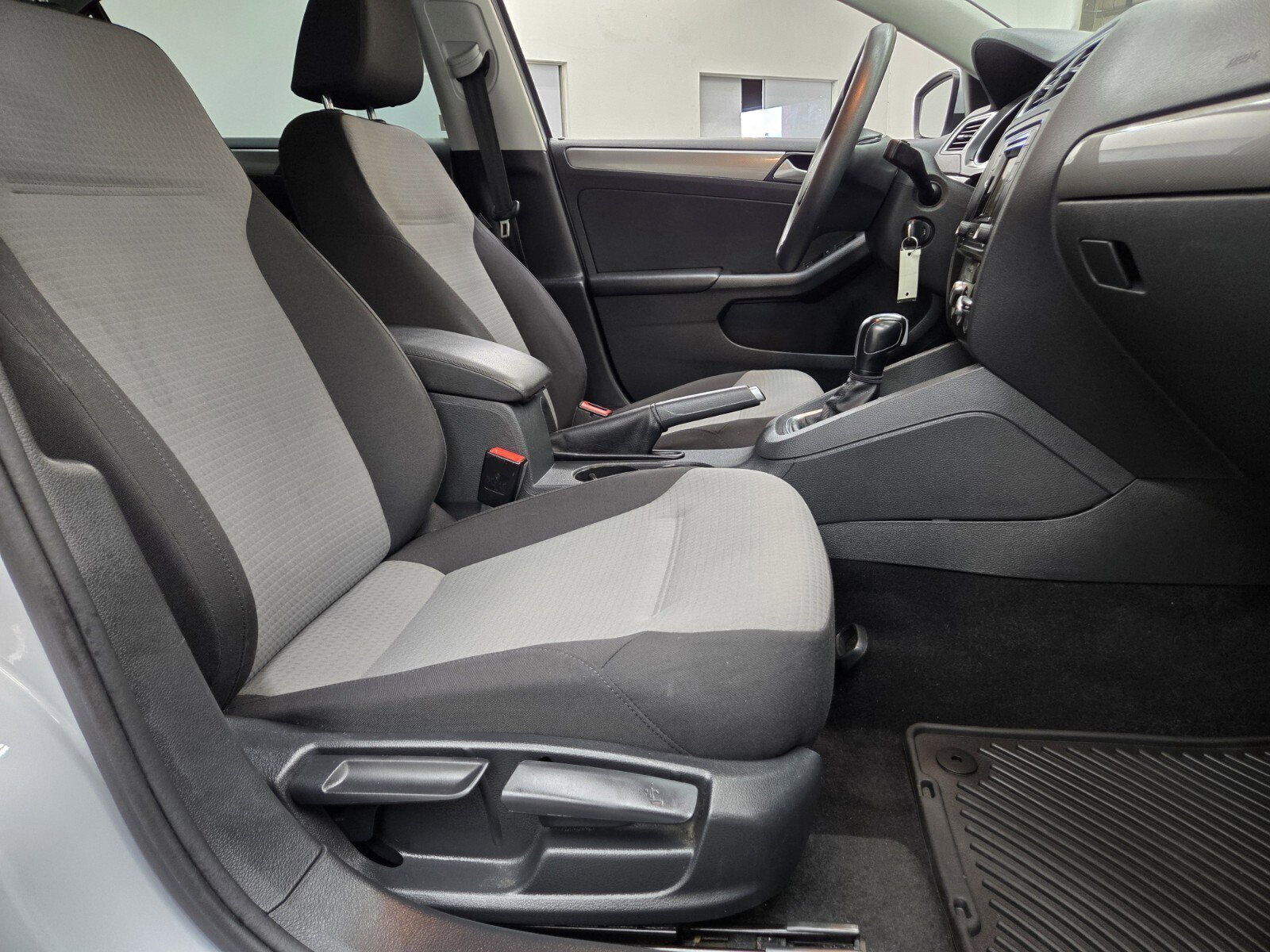Used 2018 Volkswagen Jetta S FWD image 11