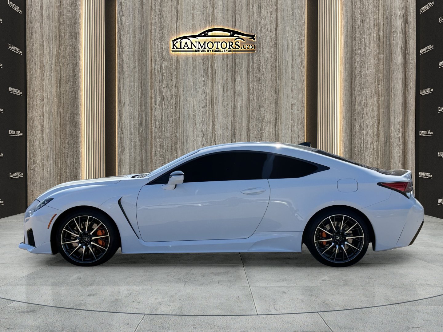 Used 2020 Lexus RC F w/ Premium Package RWD image 5