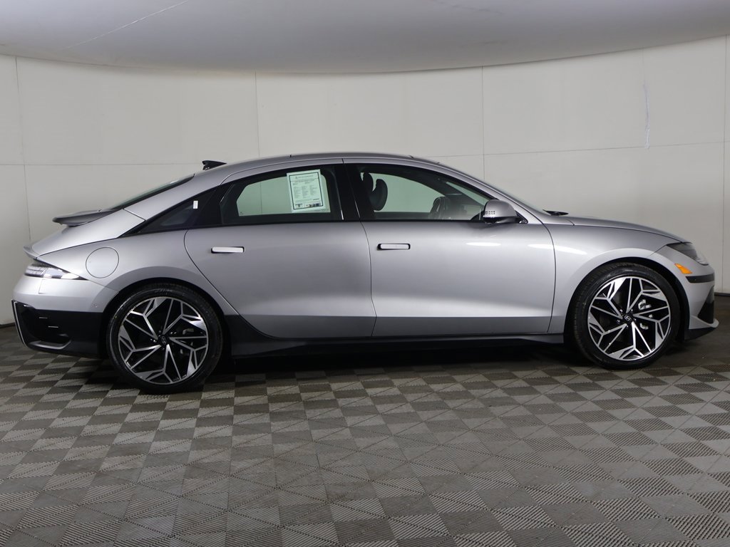 Used 2023 Hyundai Ioniq 6 Limited image 20