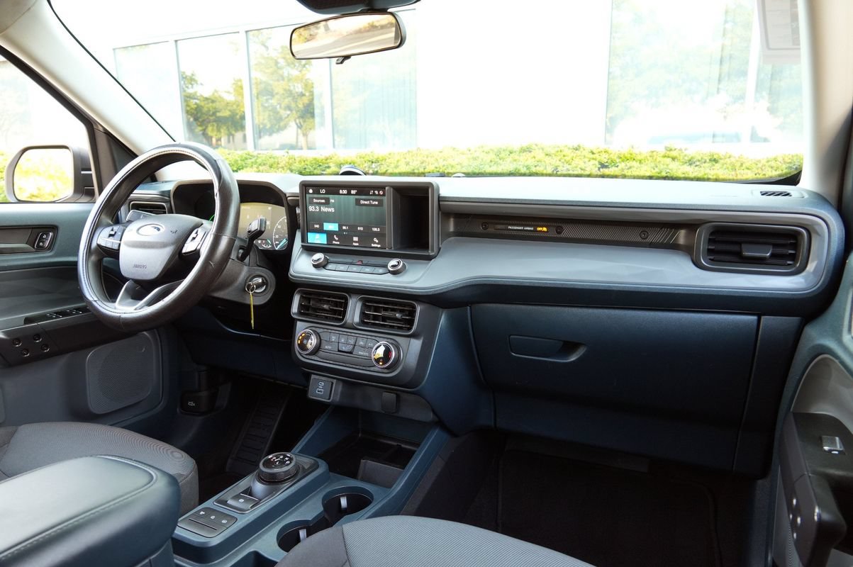 Used 2023 Ford Maverick XL FWD image 7