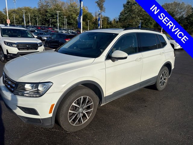 Used 2020 Volkswagen Tiguan SE w/ Panoramic Sunroof Package AWD/4WD image 3