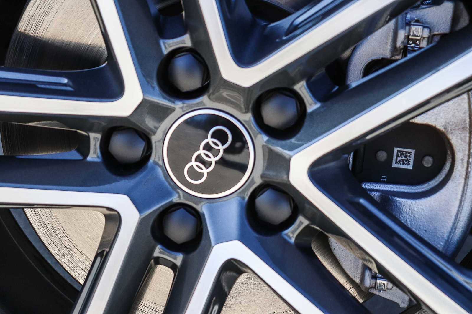 Used 2025 Audi Q5 Premium Plus w/ Premium Plus image 15