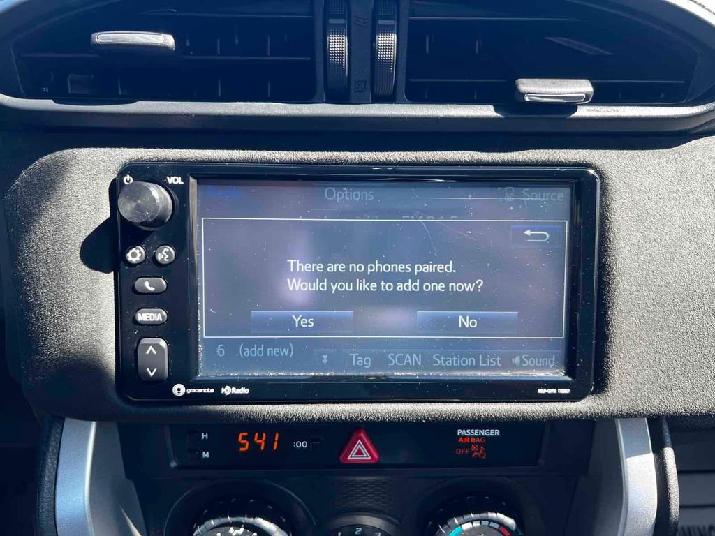 Used 2019 Toyota 86 image 23