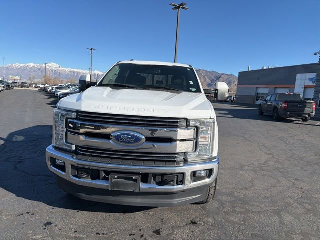 Used 2017 Ford F350 Lariat AWD/4WD image 3