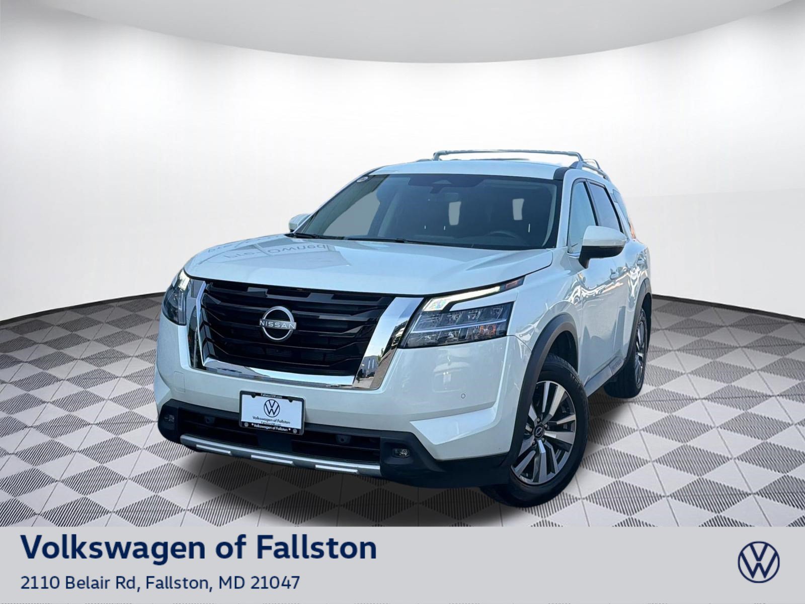 Used 2024 Nissan Pathfinder SL