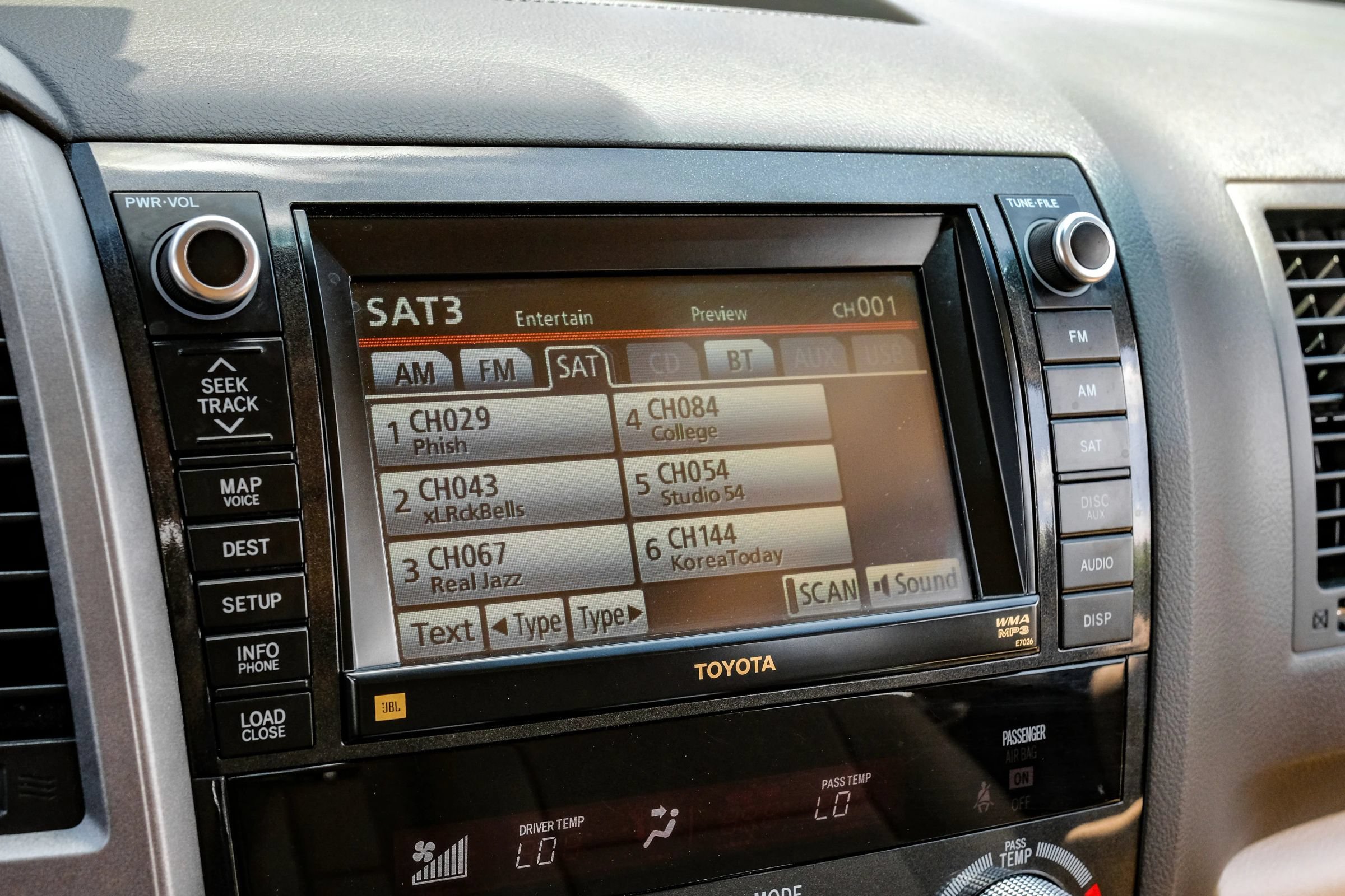 Used 2011 Toyota Sequoia Limited RWD image 24