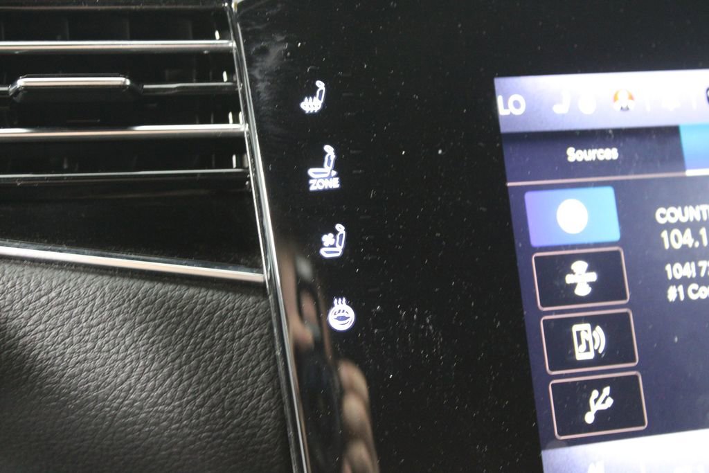 Used 2023 Jeep Wagoneer L Series II image 46