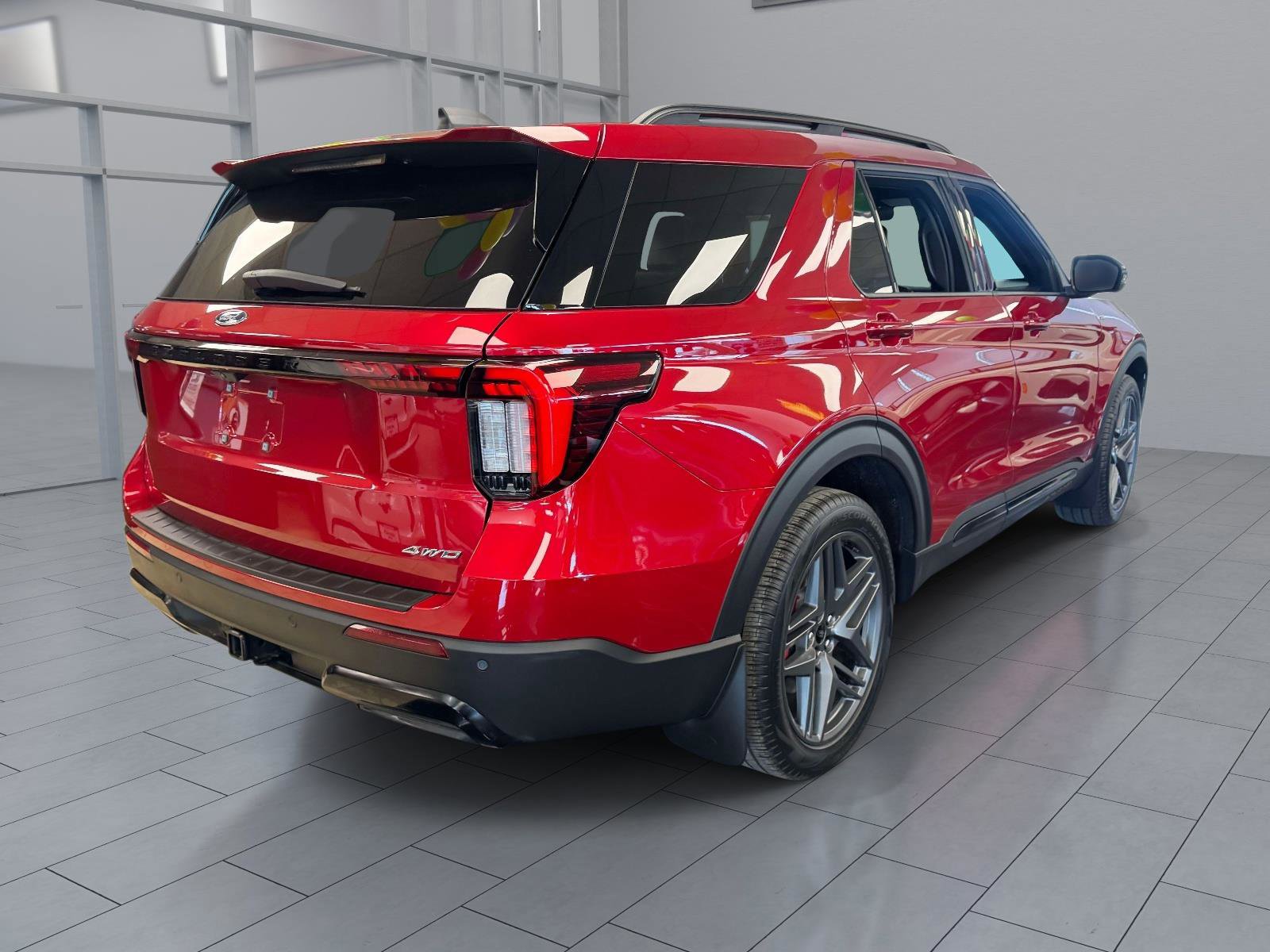 Certified 2026 Ford Explorer ST-Line w/ ST-Line Street Pack image 5