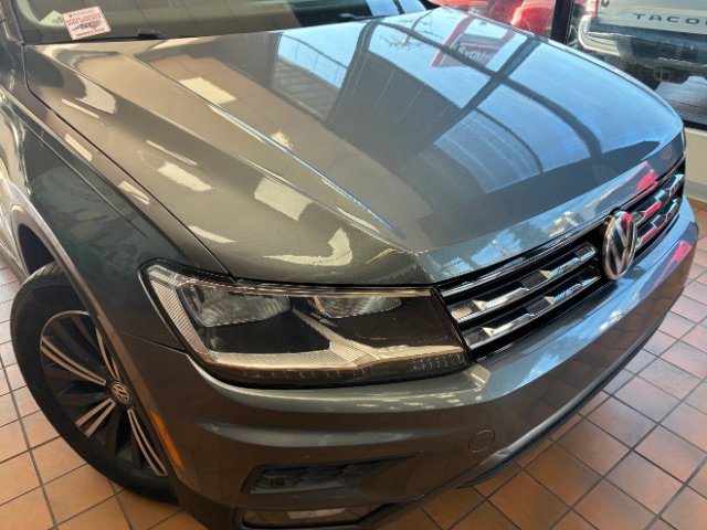 Used 2019 Volkswagen Tiguan SEL image 2