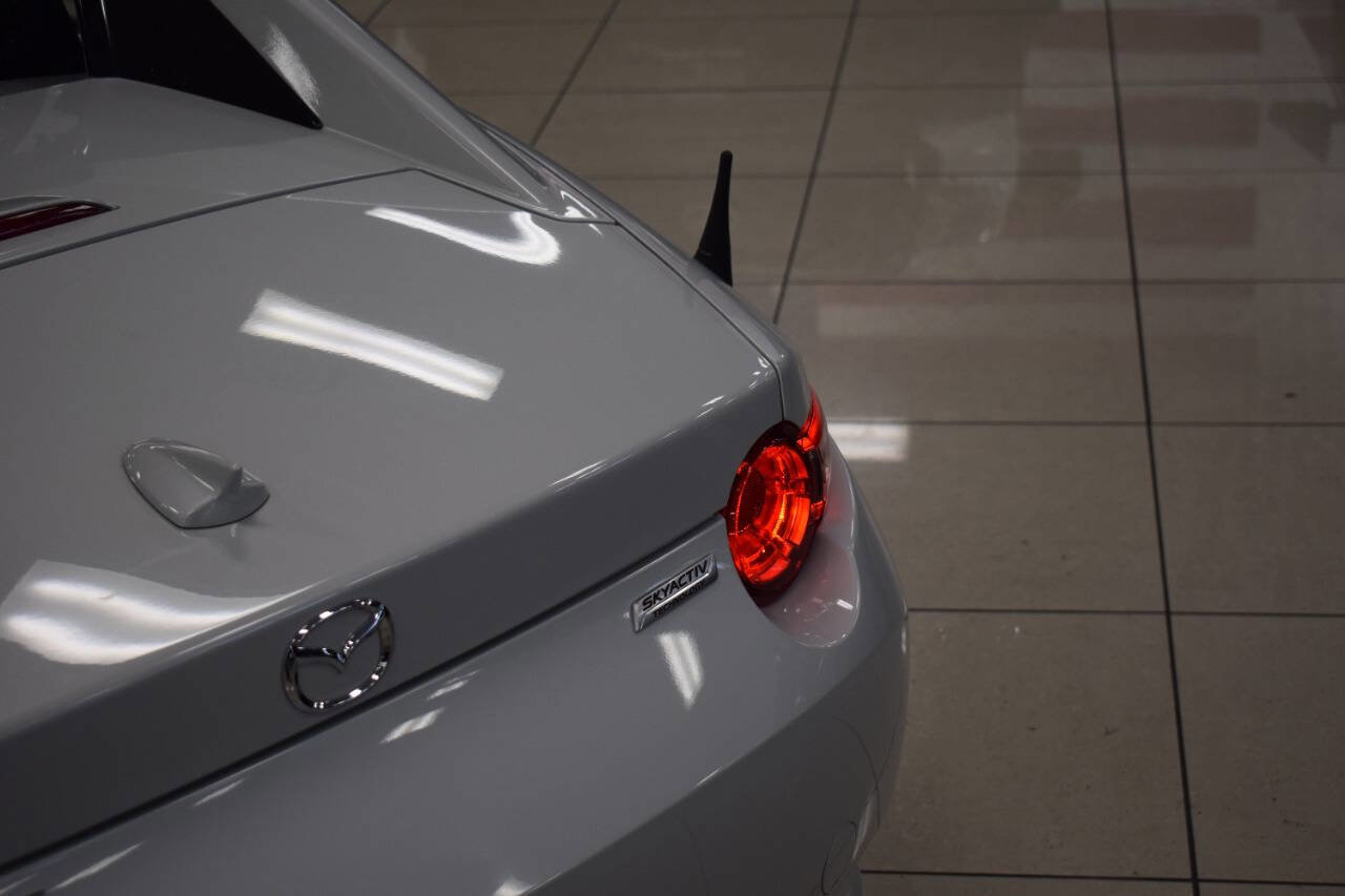 Used 2018 MAZDA MX-5 Miata RF Grand Touring image 18