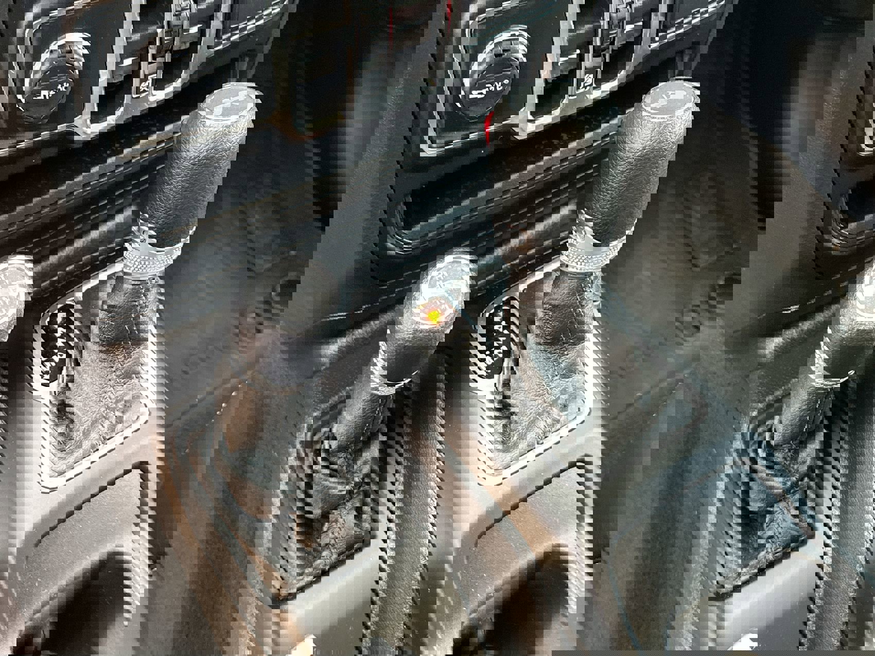 Used 2022 Jeep Wrangler Unlimited Sport image 19