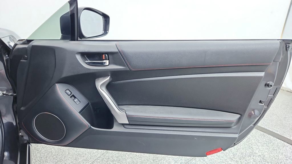 Used 2014 Scion FR-S Base image 21