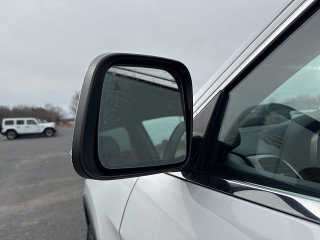 Used 2015 Jeep Grand Cherokee Limited image 15