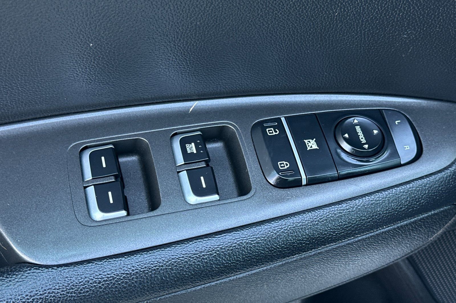 Used 2018 Kia Optima LX image 12