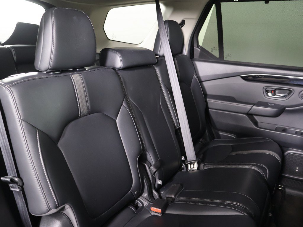 Used 2025 Honda Pilot EX-L image 30