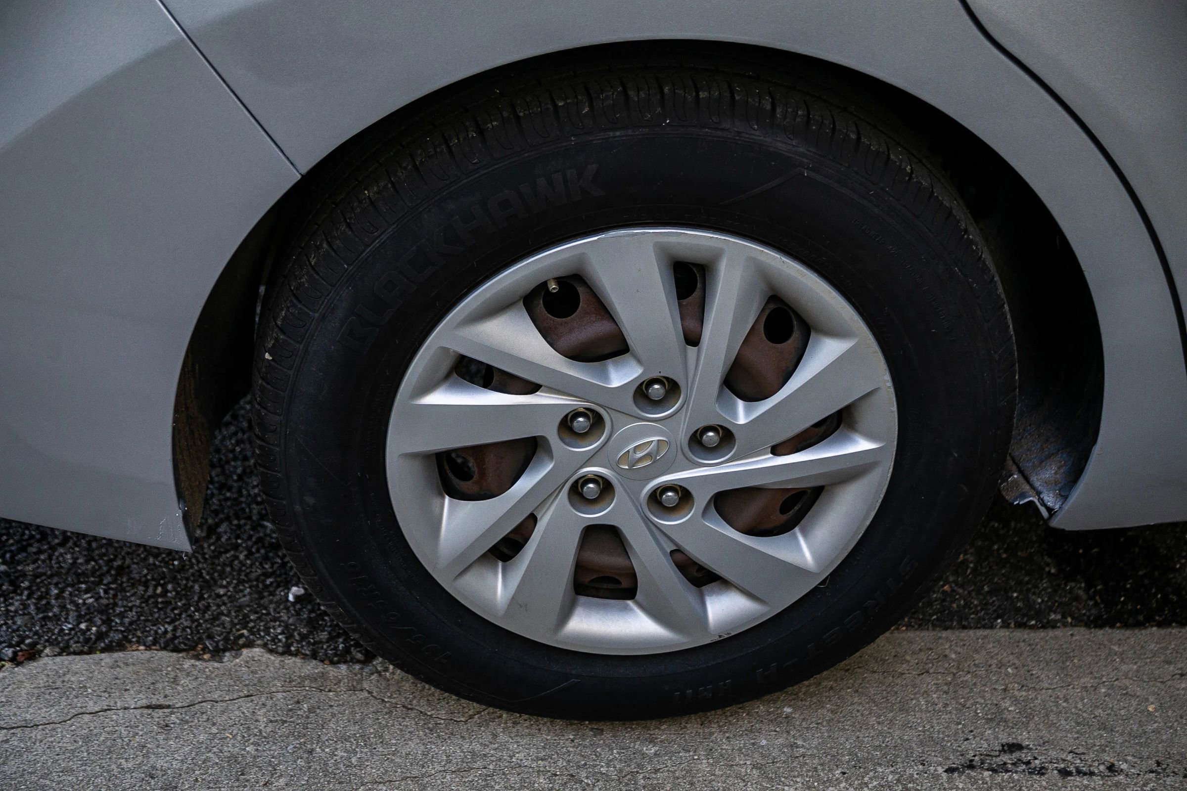 Used 2017 Hyundai Elantra SE image 12