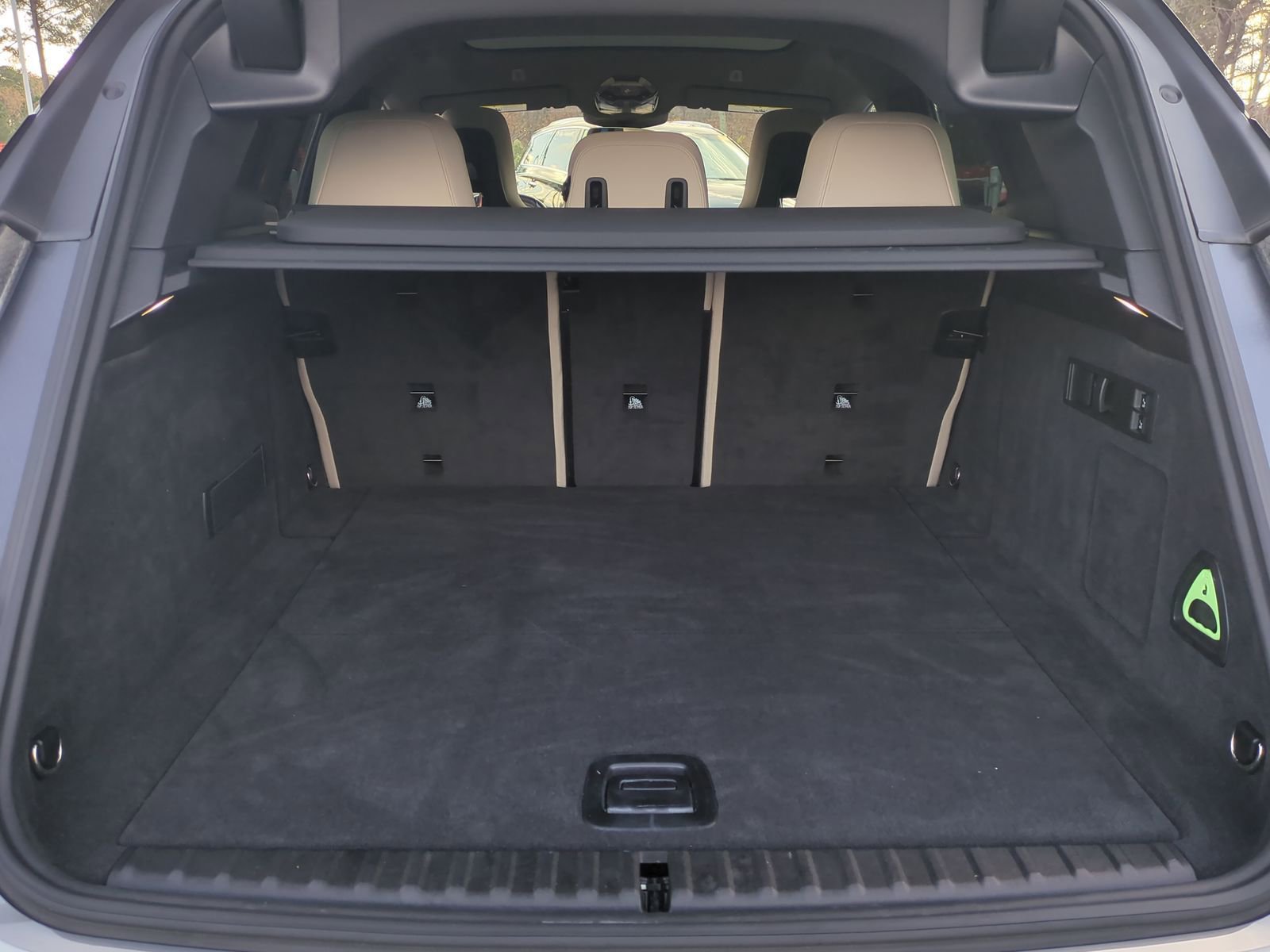 Certified 2023 BMW iX xDrive50 w/ Premium Package image 32