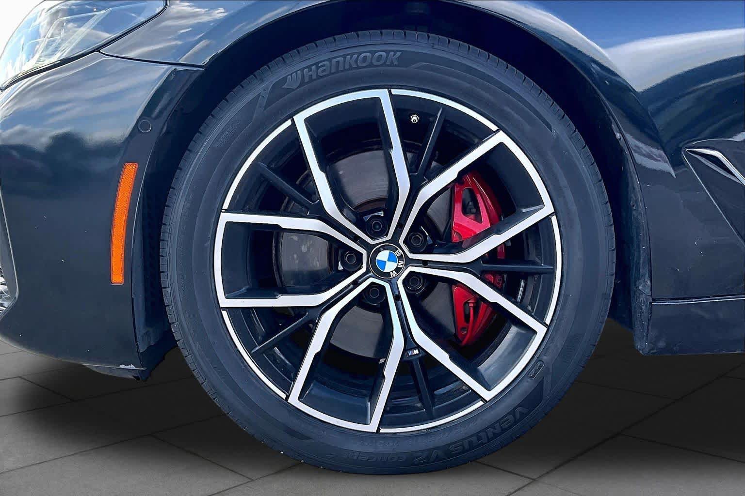 Used 2022 BMW 530i w/ M Sport Package RWD image 9