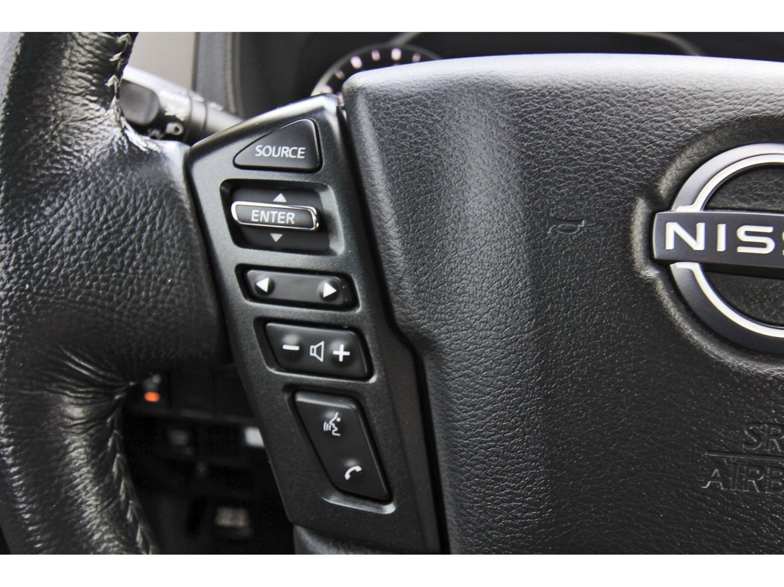 Used 2022 Nissan Frontier SV image 18