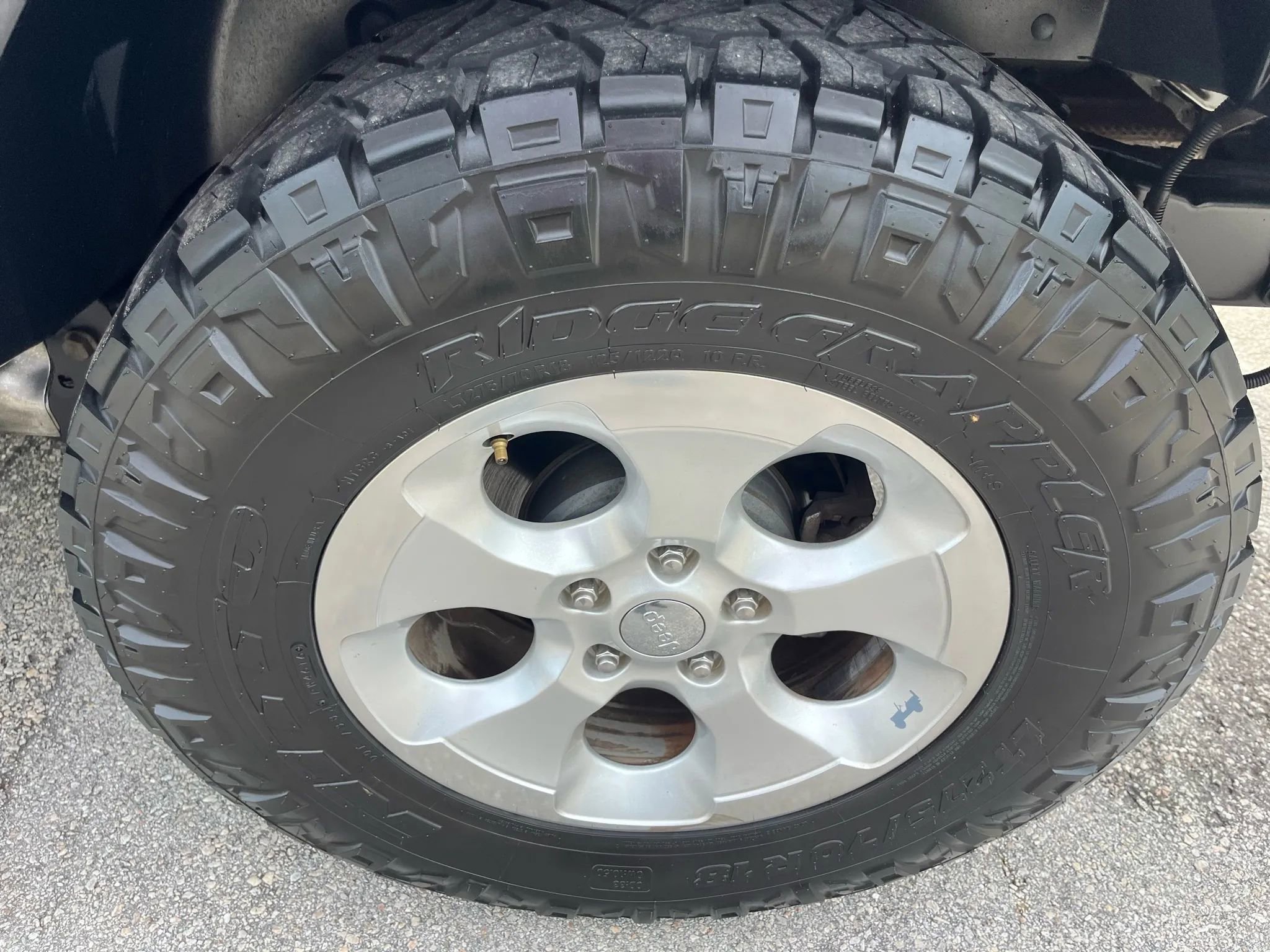 Used 2013 Jeep Wrangler Unlimited Sahara w/ Connectivity Group image 27