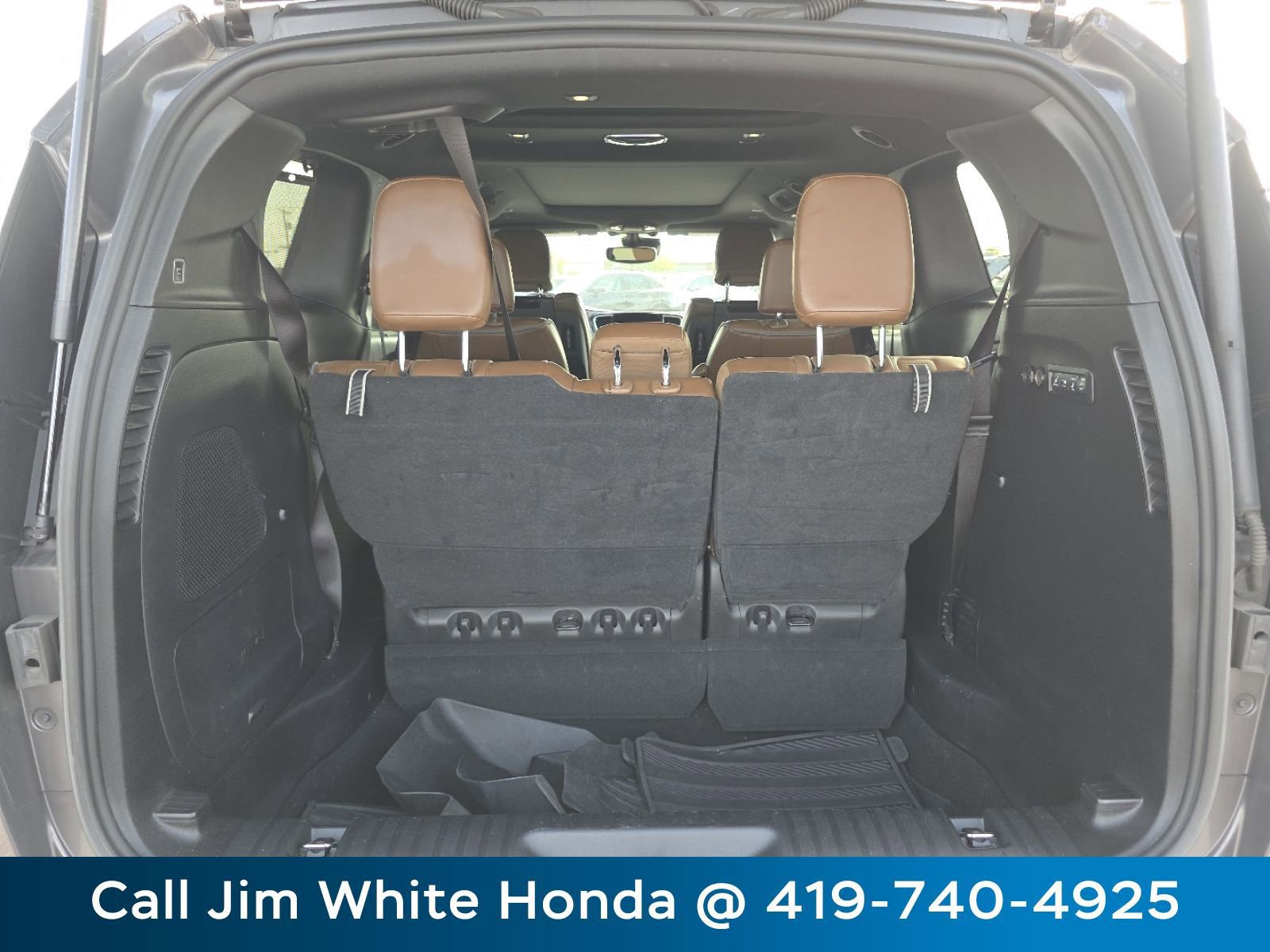 Used 2021 Chrysler Pacifica Limited w/ Uconnect Theater Family Group AWD/4WD image 19