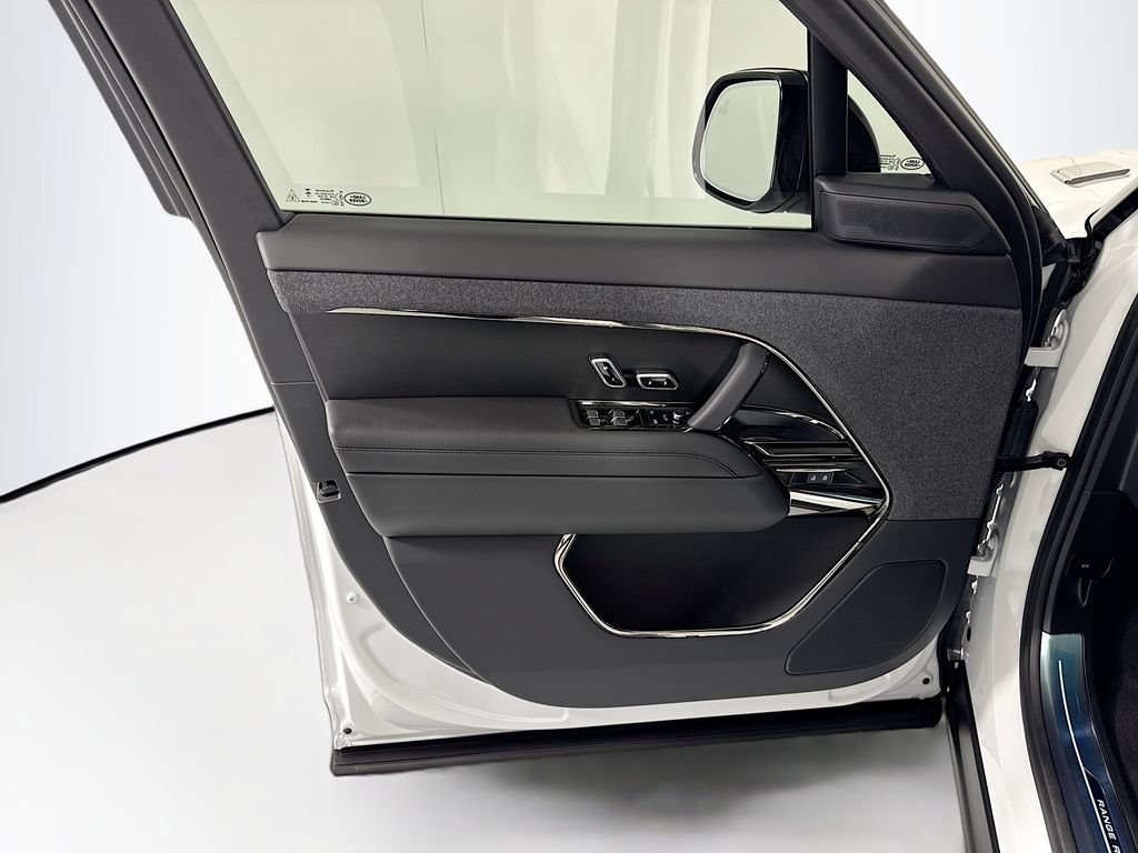New 2026 Land Rover Range Rover Sport Dynamic SE AWD/4WD image 26