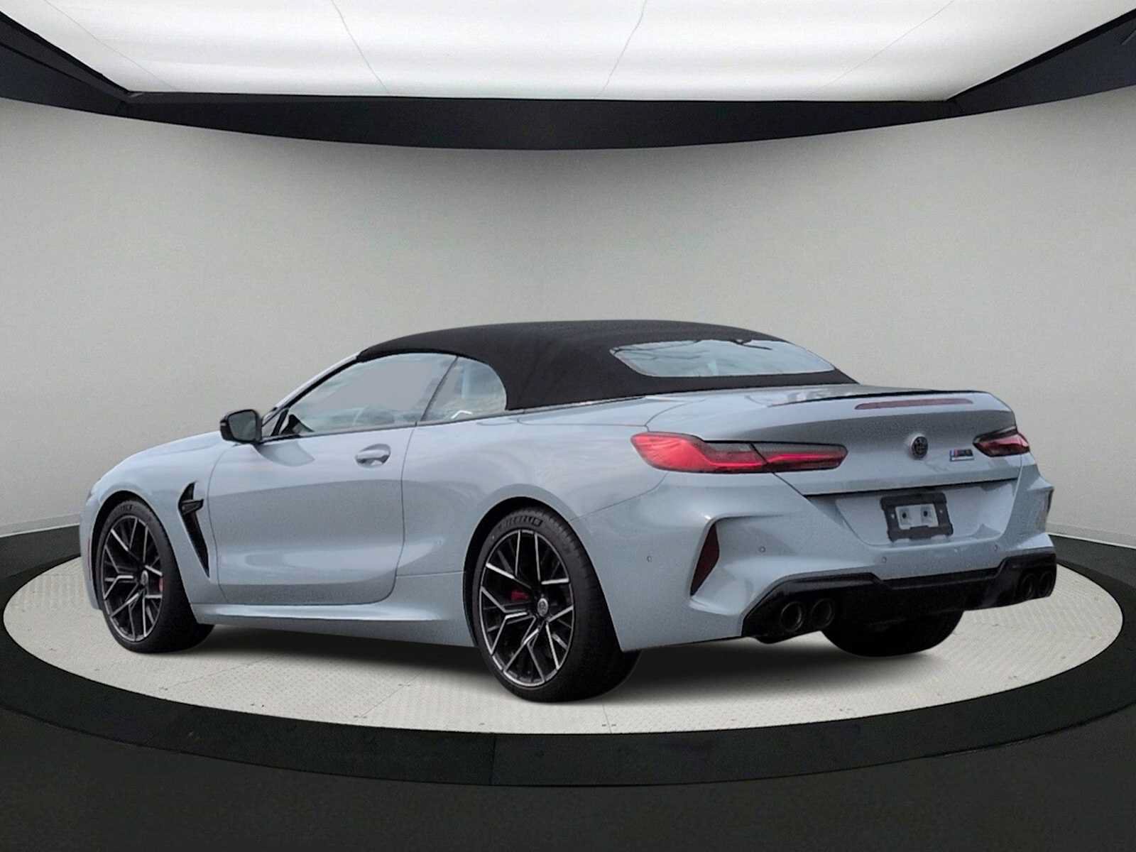 Used 2024 BMW M8 Competition AWD/4WD image 6