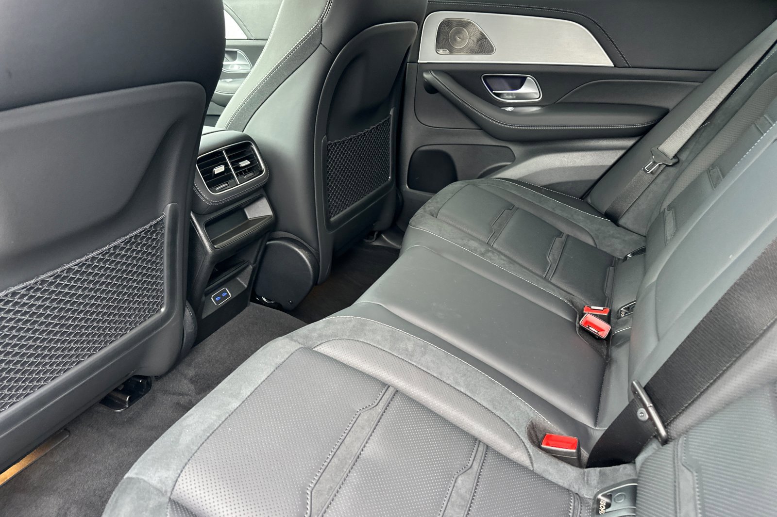 New 2026 Mercedes-Benz GLE 53 AMG 4MATIC Coupe image 12