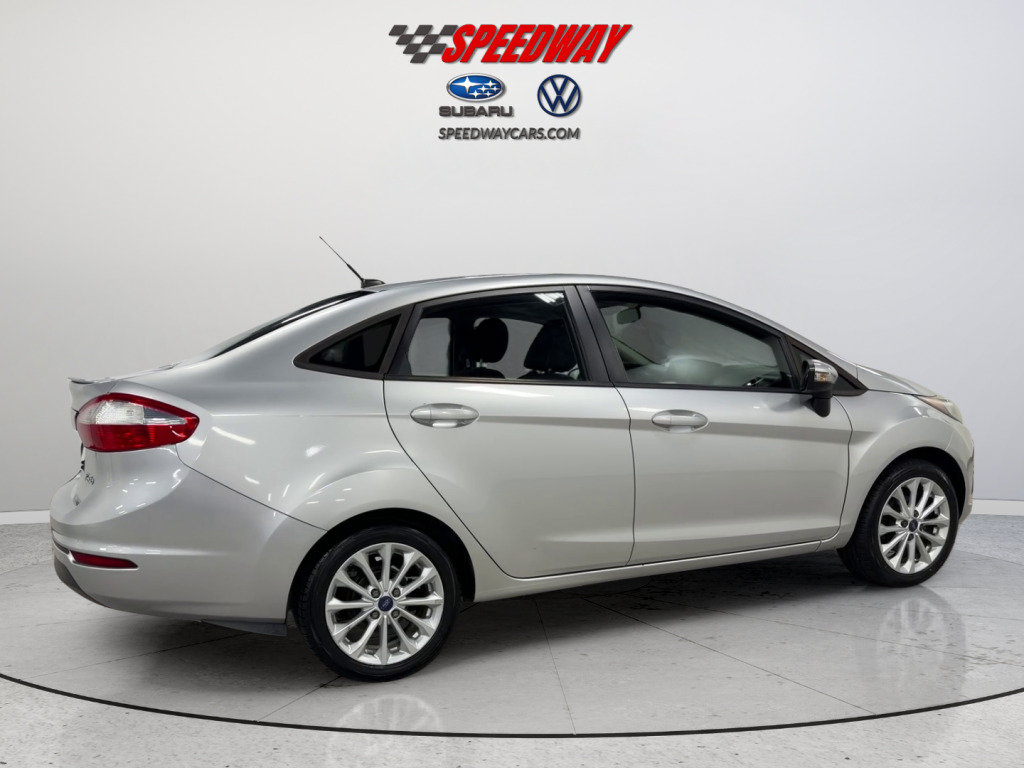 Used 2014 Ford Fiesta SE w/ Equipment Group 201A FWD image 5