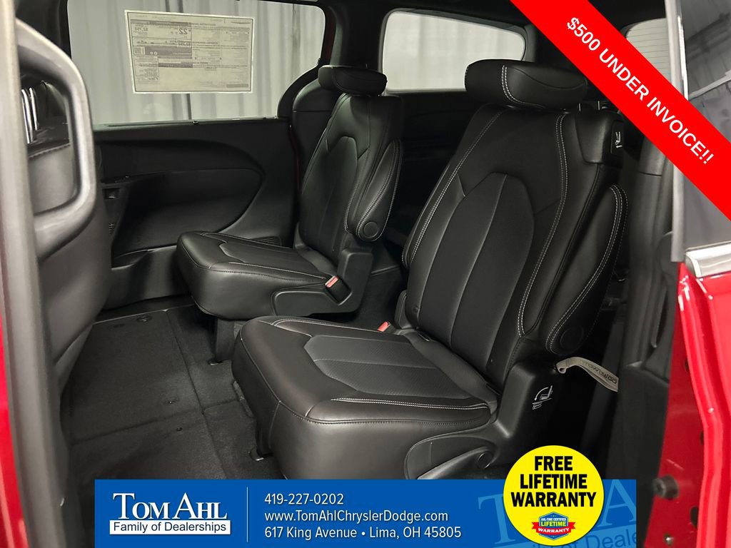 New 2026 Chrysler Voyager LX image 21