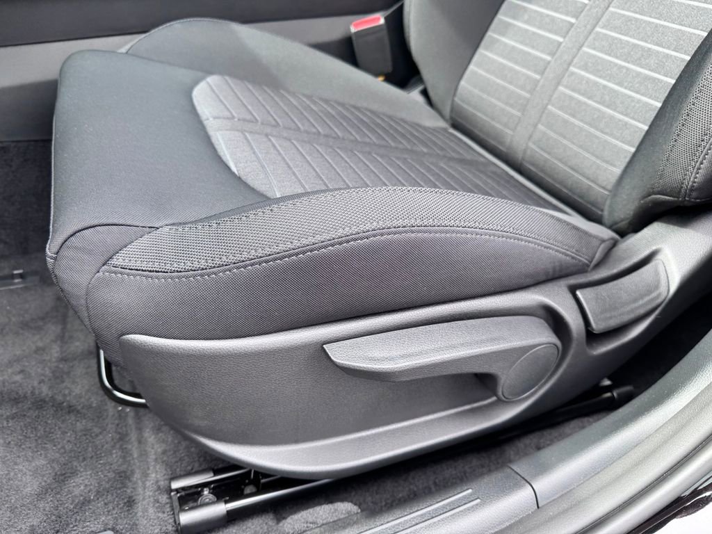 New 2026 Kia K5 LXS image 23