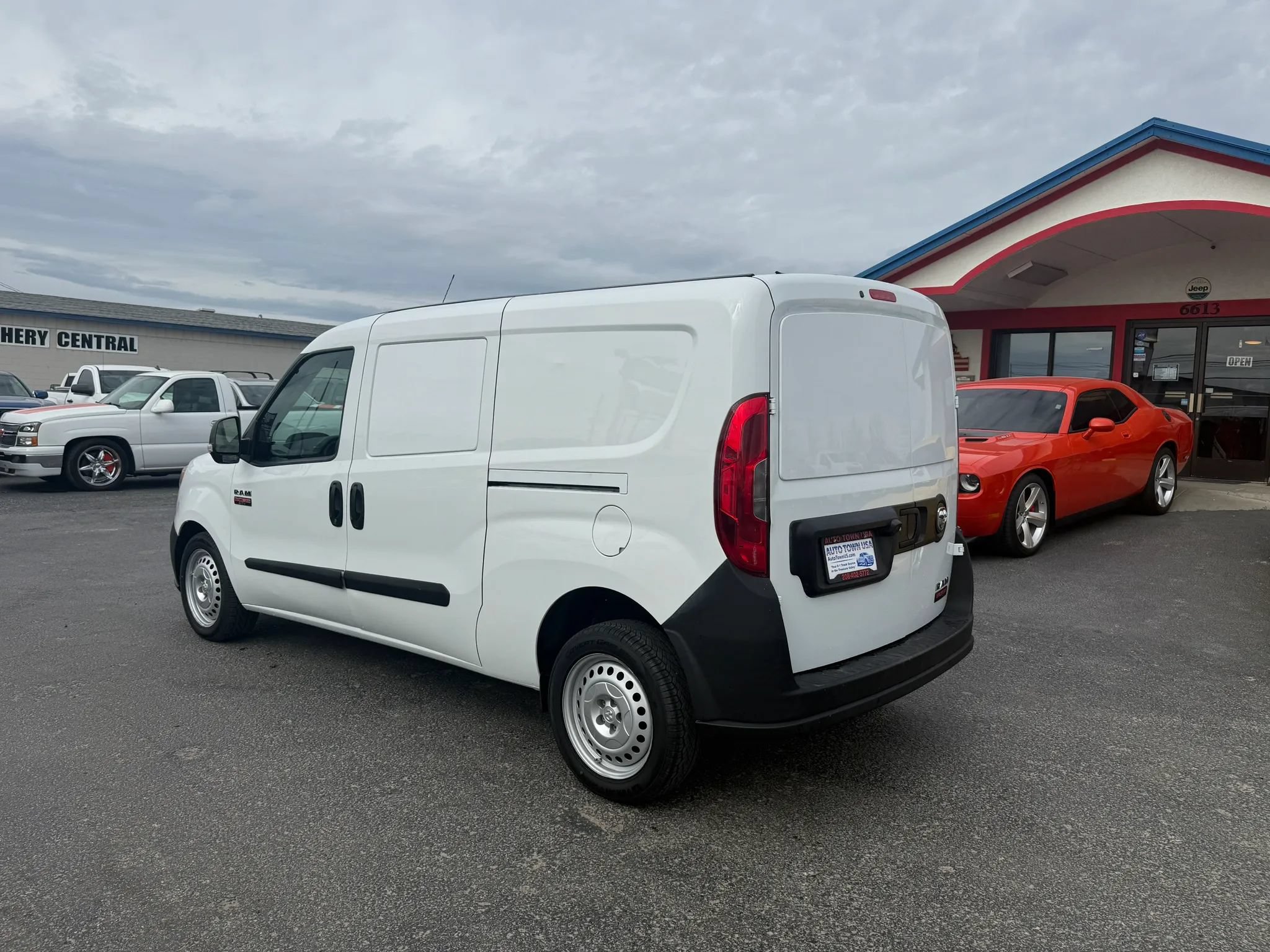 Used 2020 RAM ProMaster City Tradesman FWD image 3