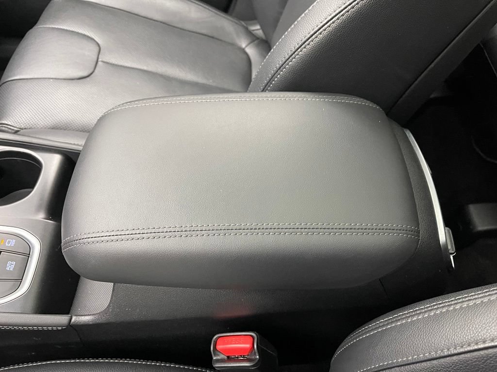 Used 2020 Hyundai Santa Fe Limited FWD image 30