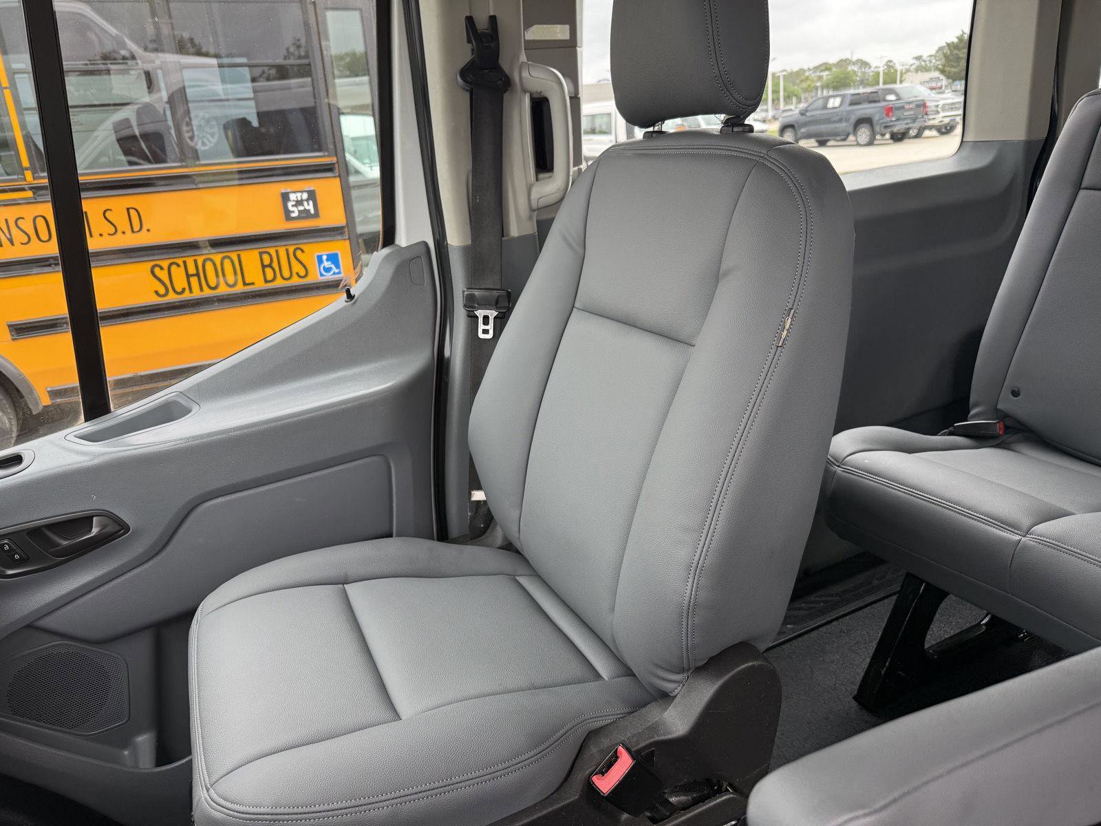 Certified 2019 Ford Transit 350 XL image 10
