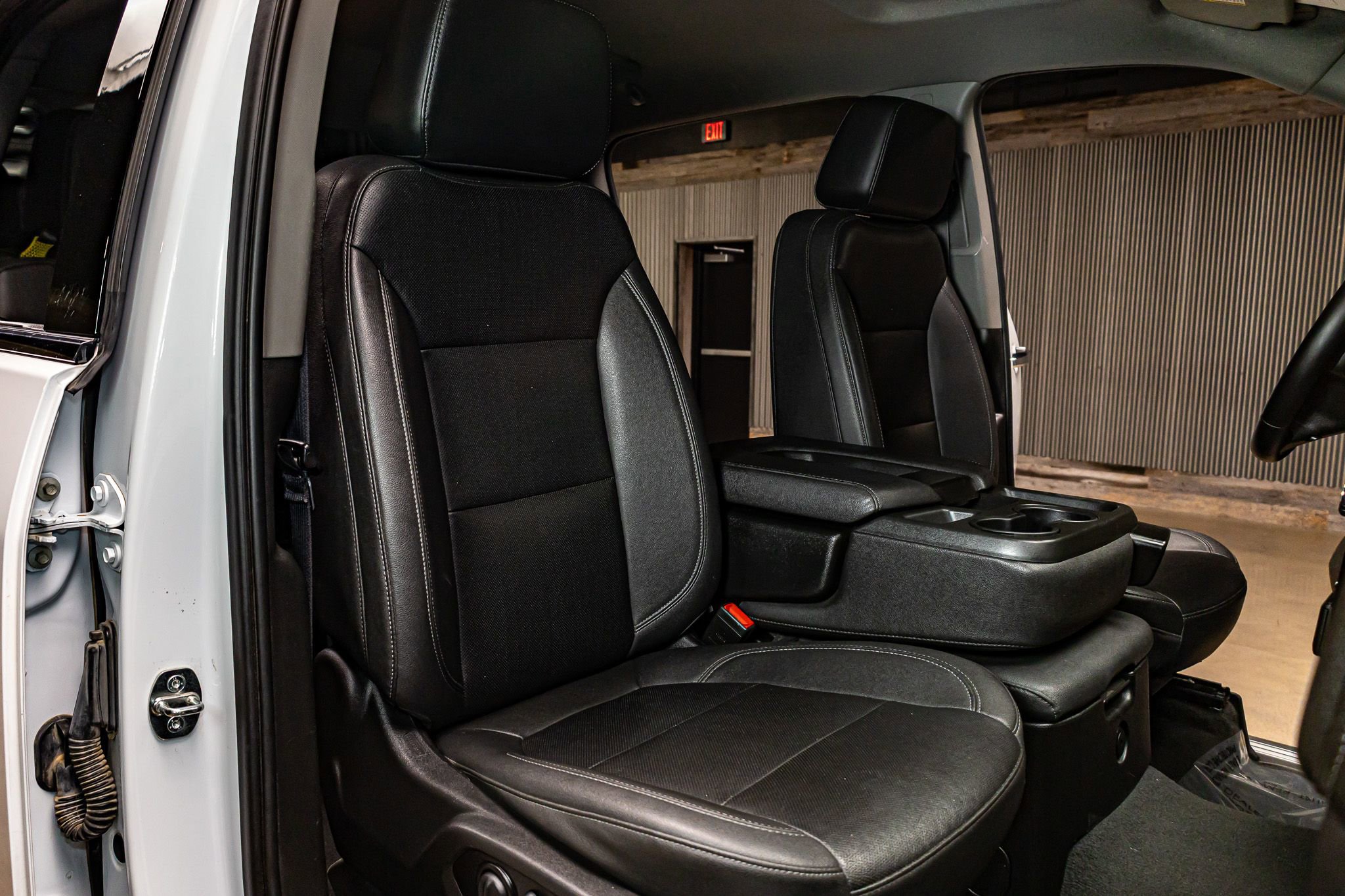 Used 2023 Chevrolet Silverado 3500 LTZ image 28