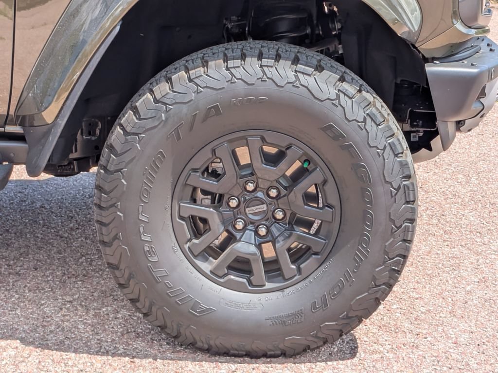 Used 2026 Ford Bronco Raptor w/ Interior Carbon Fiber Pack AWD/4WD image 10