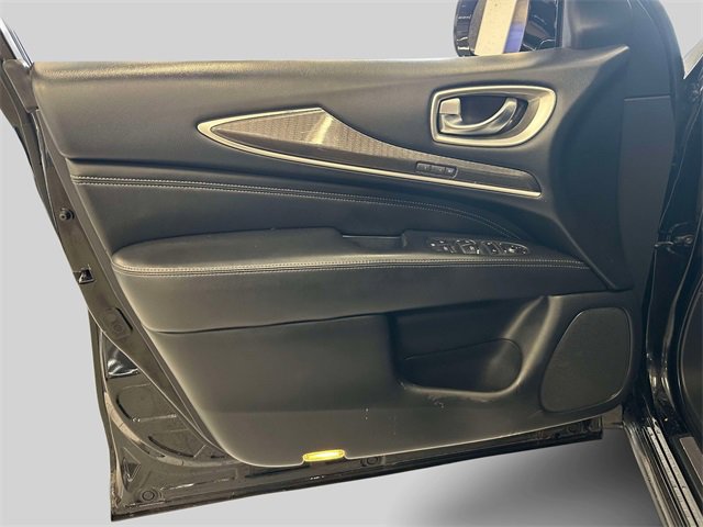 Used 2018 INFINITI QX60 AWD w/ Premium Package image 16