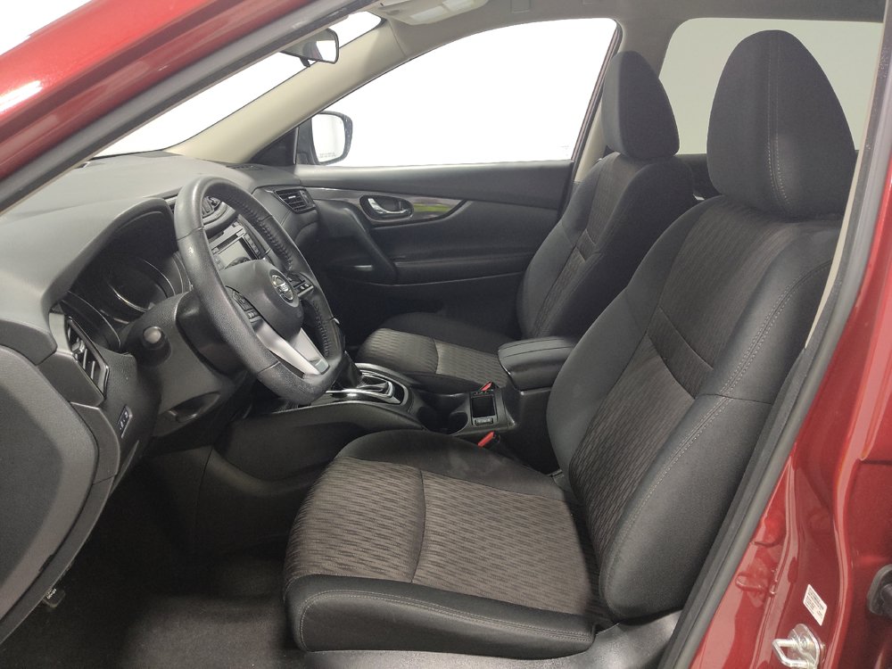 Used 2020 Nissan Rogue SV FWD image 17