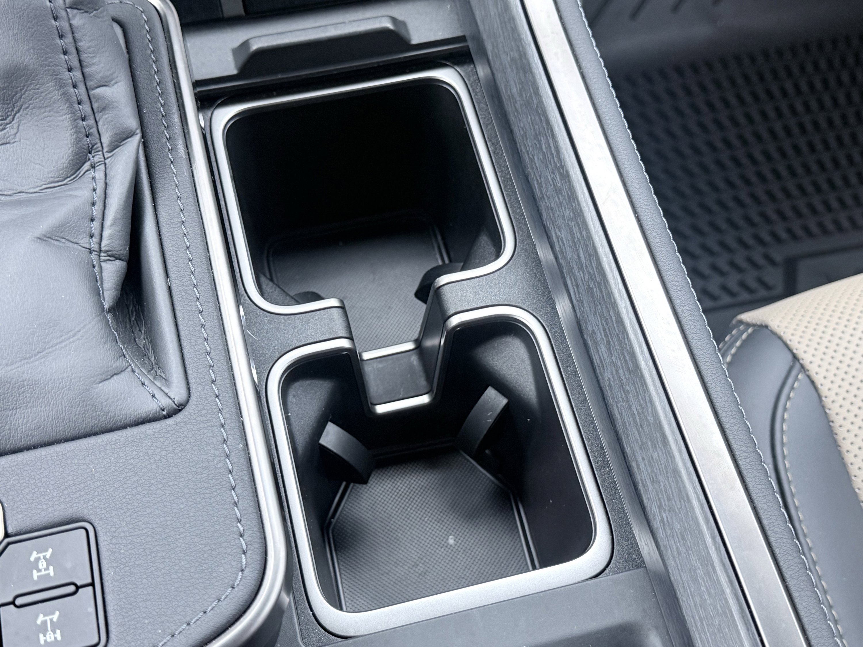 Used 2025 Lexus GX 550 image 69