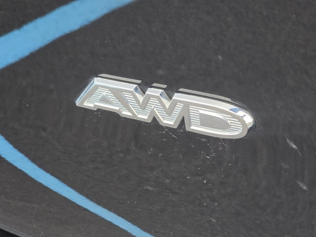 Used 2024 Chrysler Pacifica Touring-L w/ Uconnect Theater Family Group image 32