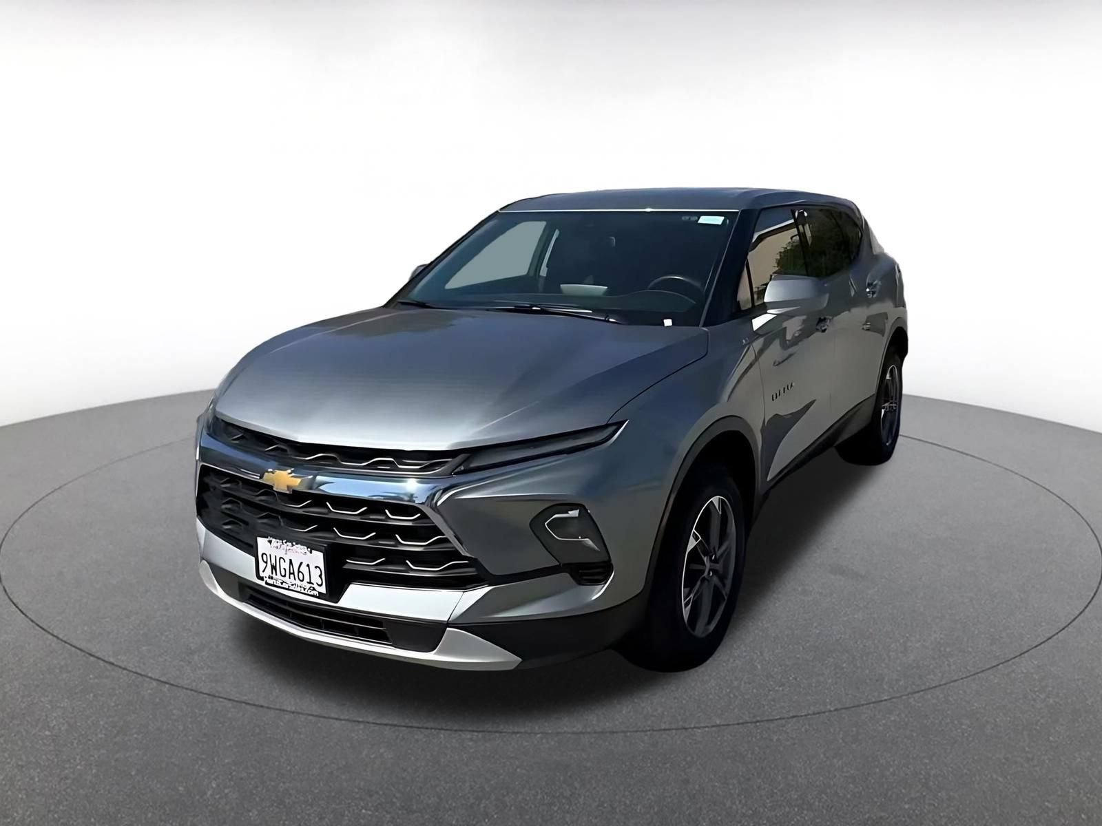 Used 2026 Chevrolet Blazer LT FWD image 6
