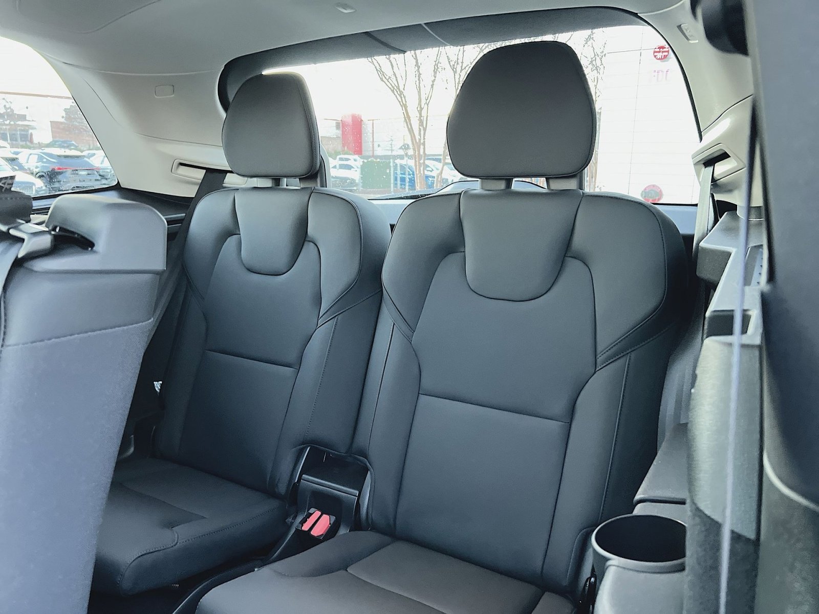 New 2026 Volvo XC90 B6 Plus w/ Protection Package Premier AWD/4WD image 26