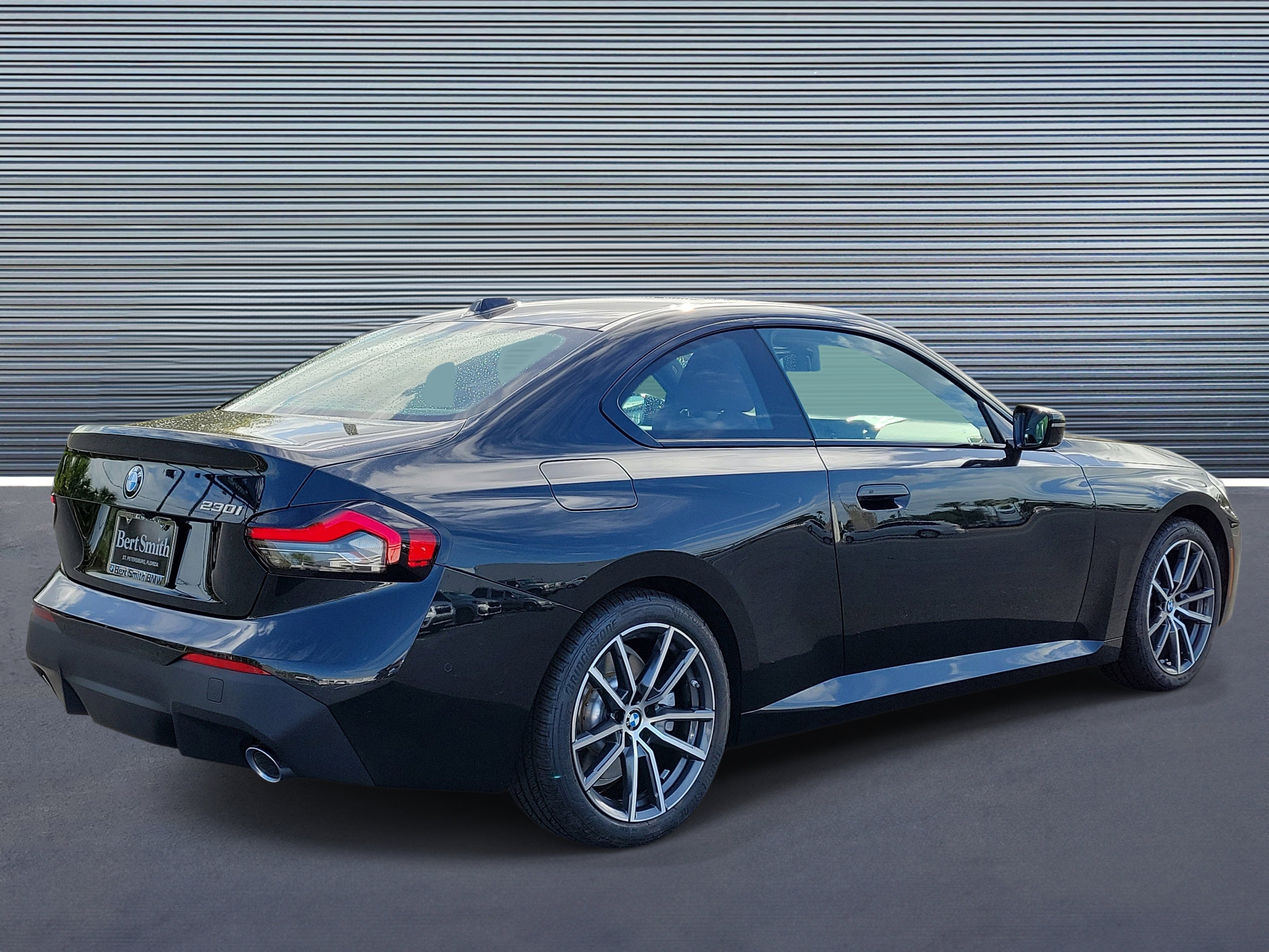 Used 2025 BMW 230i Coupe RWD image 3