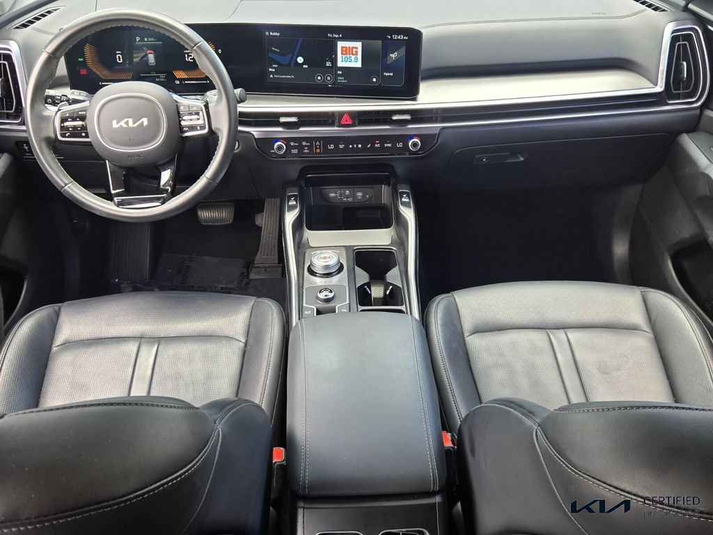 Certified 2025 Kia Sorento EX FWD image 13