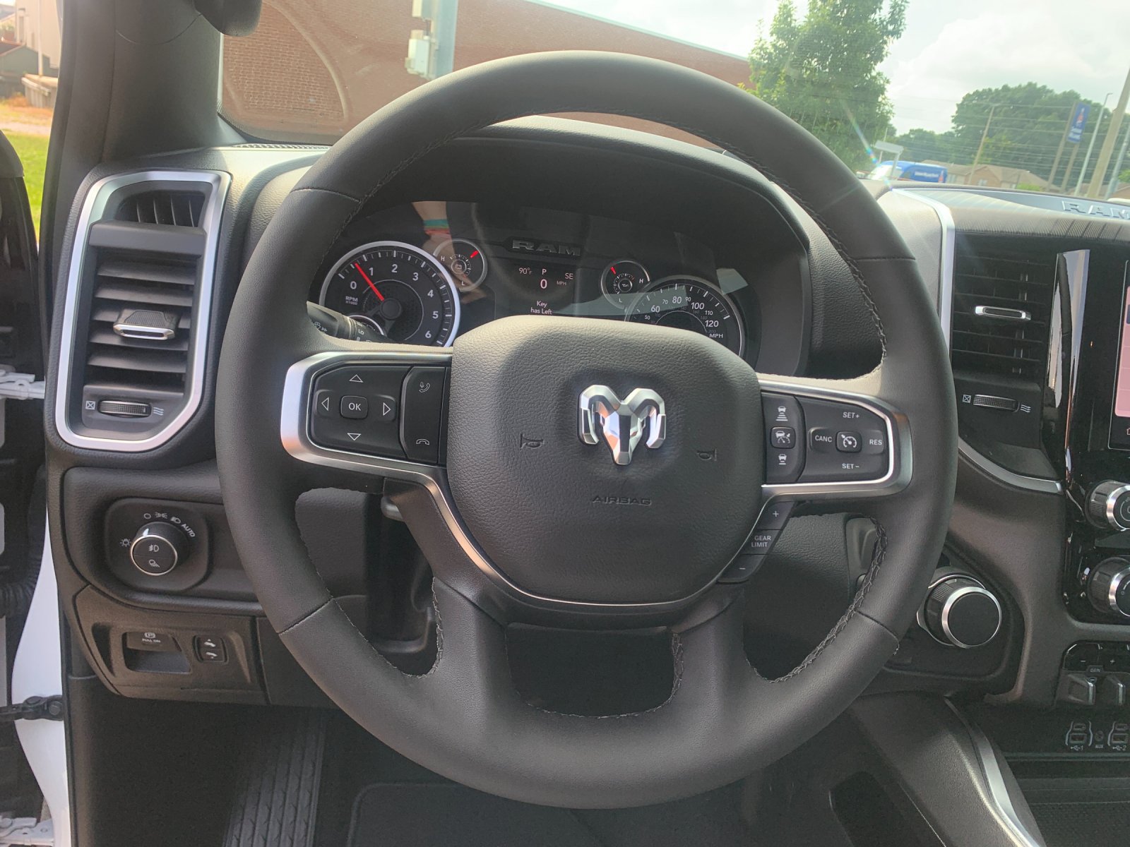 New 2026 RAM 1500 Big Horn AWD/4WD image 25