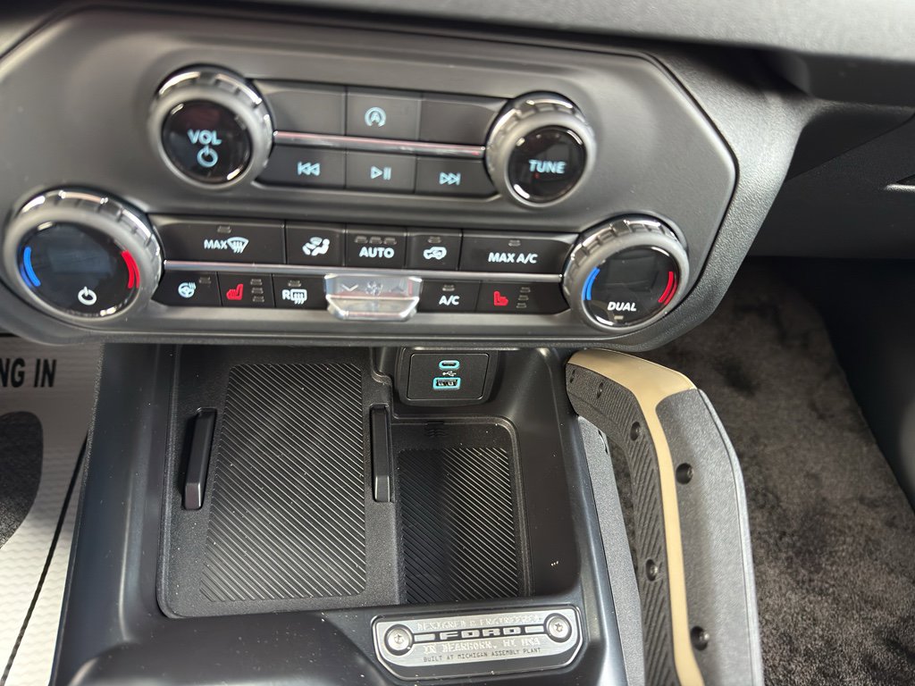 New 2025 Ford Bronco Badlands image 18