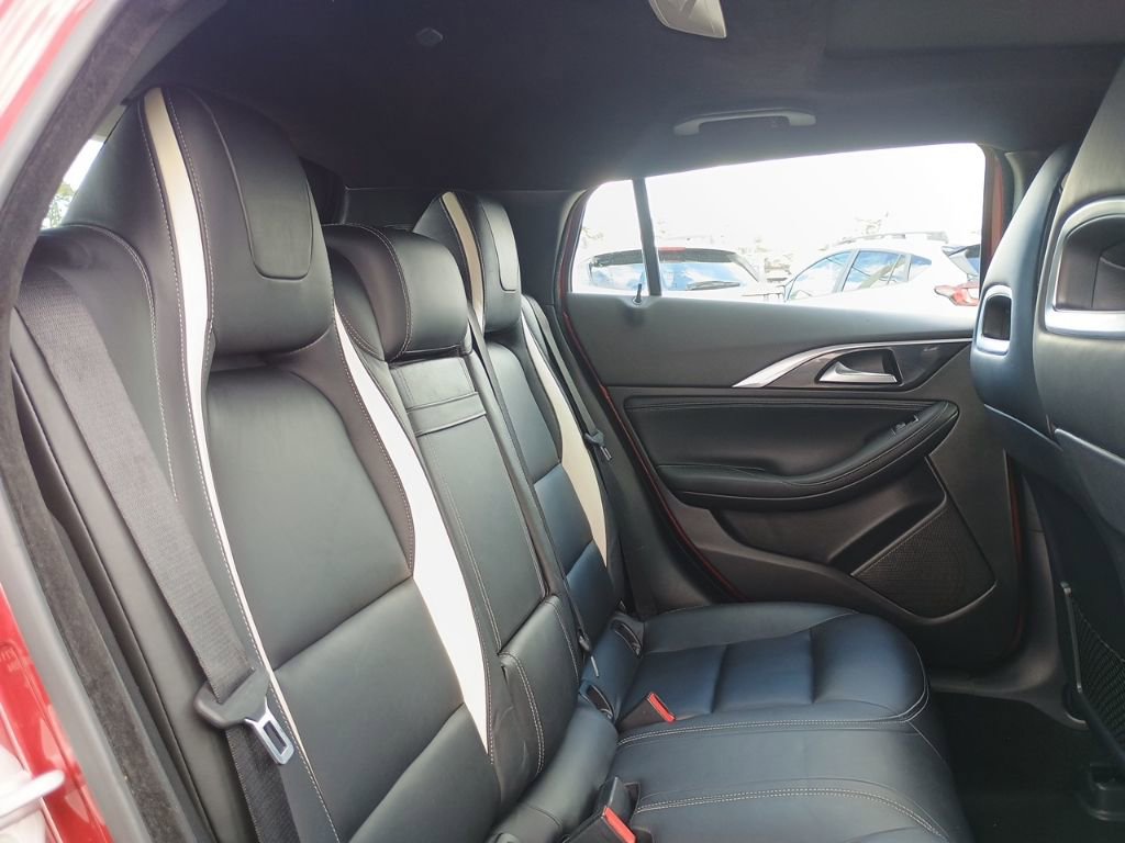 Used 2017 INFINITI QX30 Sport w/ Sport Leather Package FWD image 21
