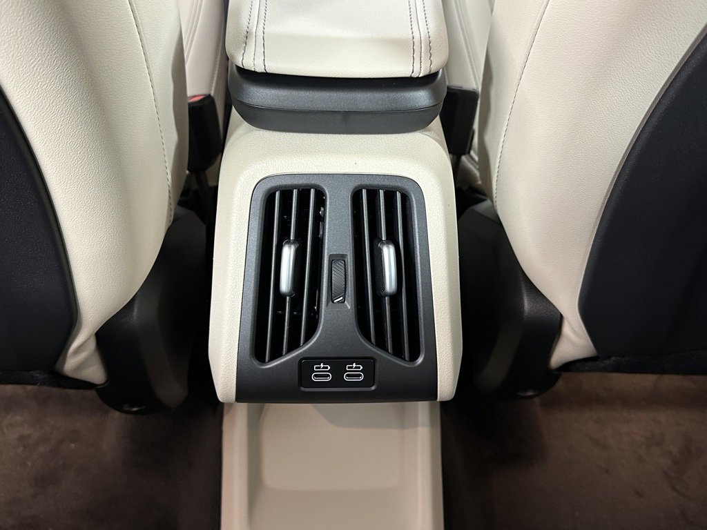 New 2025 BMW X1 xDrive28i w/ Premium Package image 18