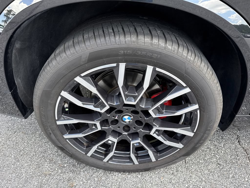 Used 2026 BMW X5 xDrive40i w/ M Sport Package AWD/4WD image 17